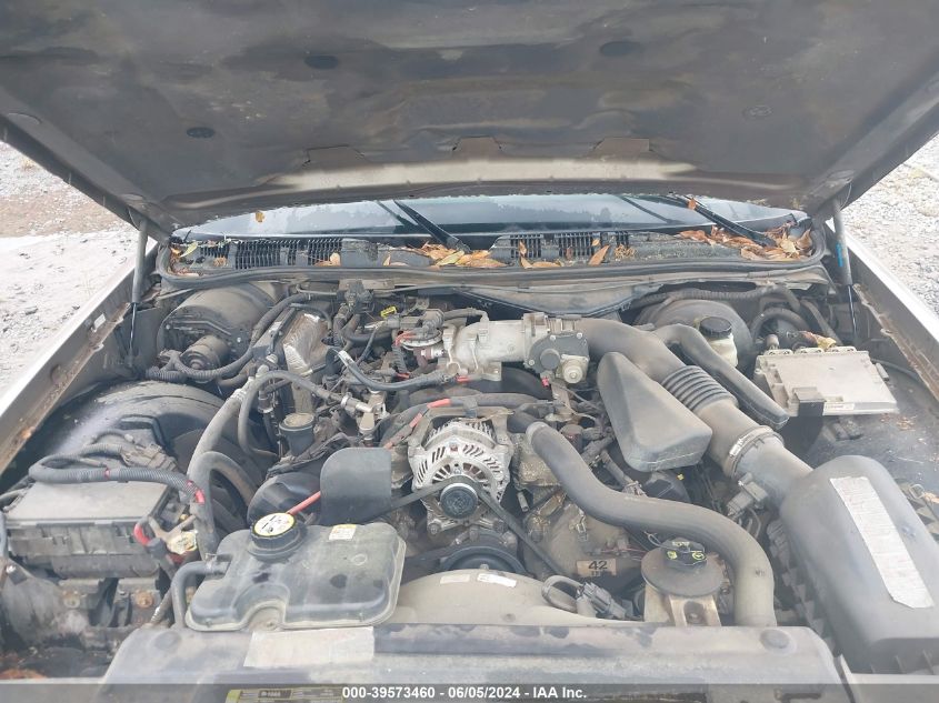 2005 Ford Crown Victoria Standard VIN: 2FAFP73W35X164923 Lot: 39573460