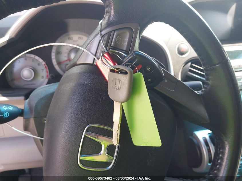 2010 Honda Pilot Touring VIN: 5FNYF3H96AB008984 Lot: 39573462