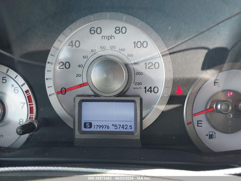 2010 Honda Pilot Touring VIN: 5FNYF3H96AB008984 Lot: 39573462