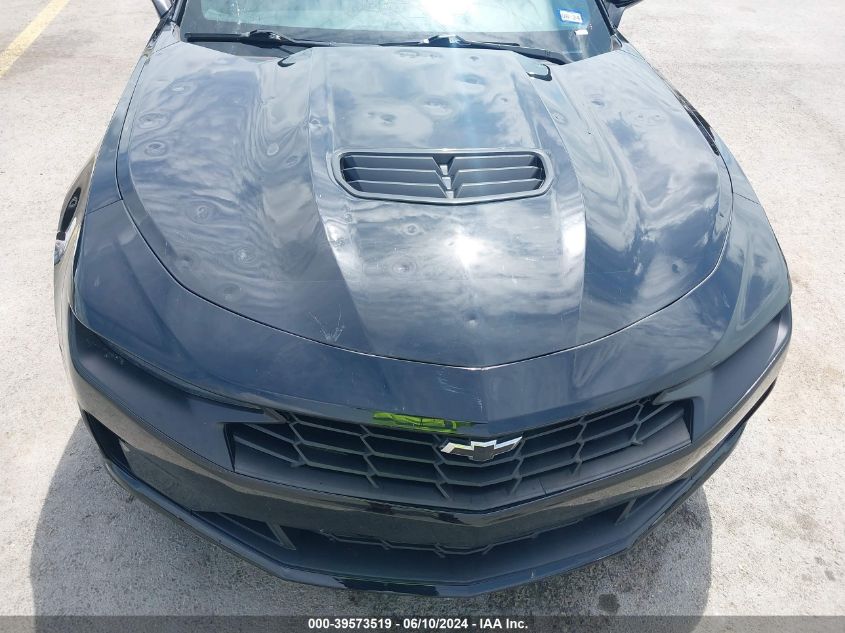 2021 Chevrolet Camaro Rwd Lt1 VIN: 1G1FF1R73M0138211 Lot: 39573519