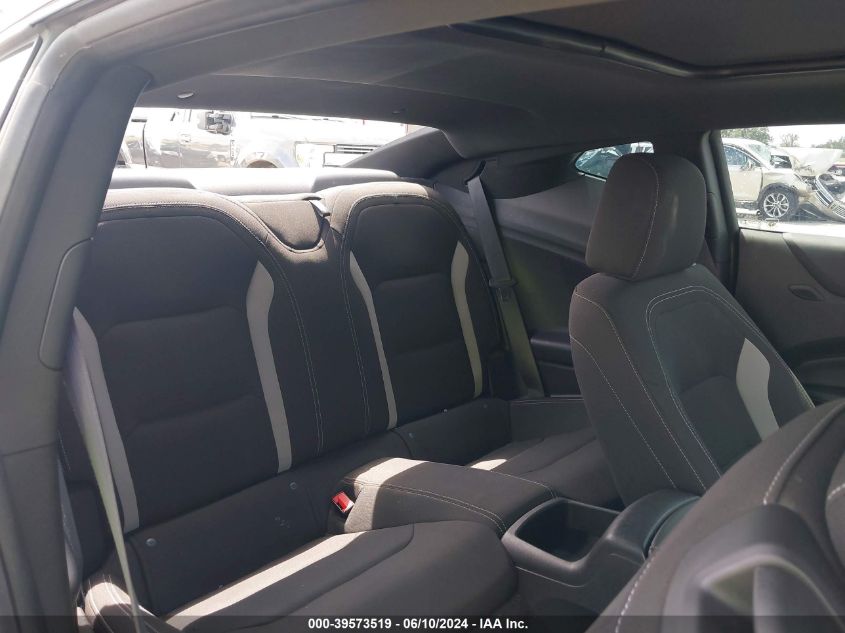 2021 Chevrolet Camaro Rwd Lt1 VIN: 1G1FF1R73M0138211 Lot: 39573519