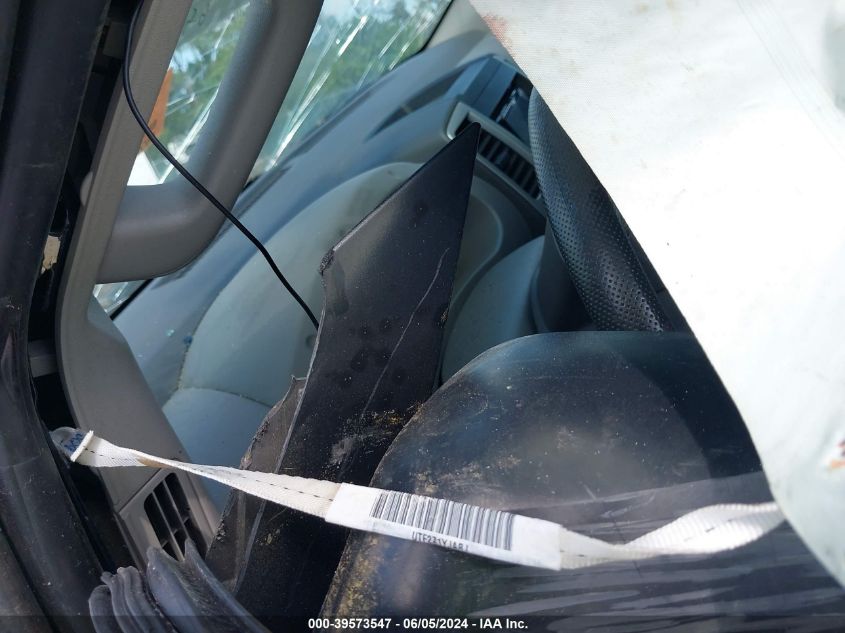 2013 Nissan Xterra S VIN: 5N1AN0NU8DN810563 Lot: 39573547