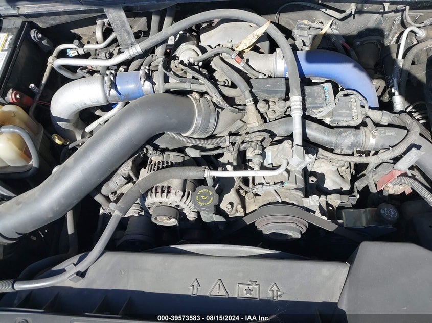 2003 Chevrolet Silverado 2500Hd C2500 Heavy Duty VIN: 1GCHC29183E155825 Lot: 39573583