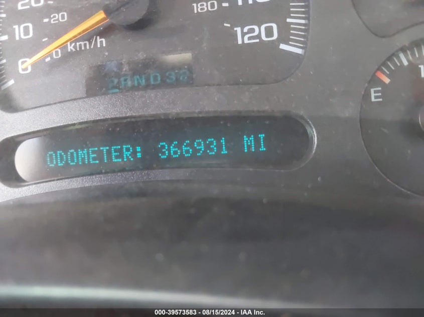 2003 Chevrolet Silverado 2500Hd C2500 Heavy Duty VIN: 1GCHC29183E155825 Lot: 39573583