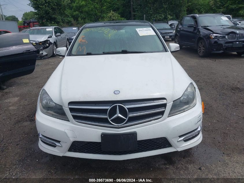 2014 Mercedes-Benz C 300 Luxury 4Matic/Sport 4Matic VIN: WDDGF8AB0EA948143 Lot: 39573690