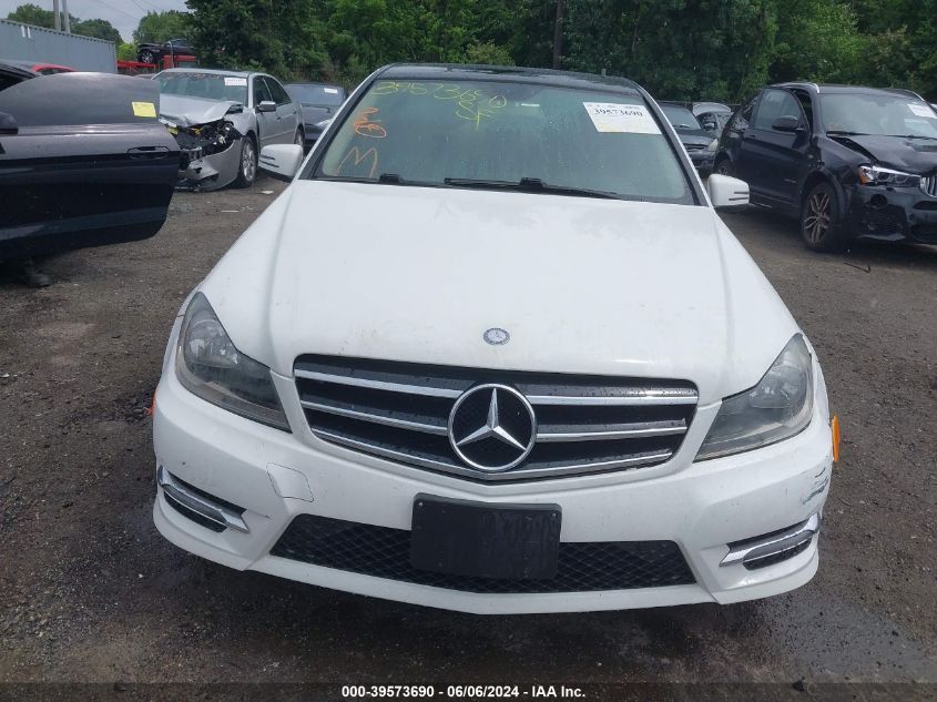 2014 Mercedes-Benz C 300 Luxury 4Matic/Sport 4Matic VIN: WDDGF8AB0EA948143 Lot: 39573690