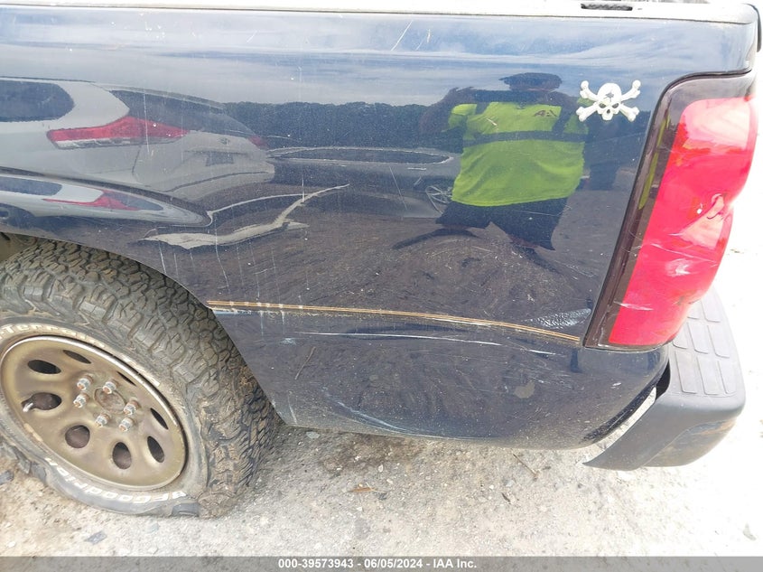 2006 Chevrolet Silverado 1500 Work Truck VIN: 3GCEC14X56G225819 Lot: 39573943