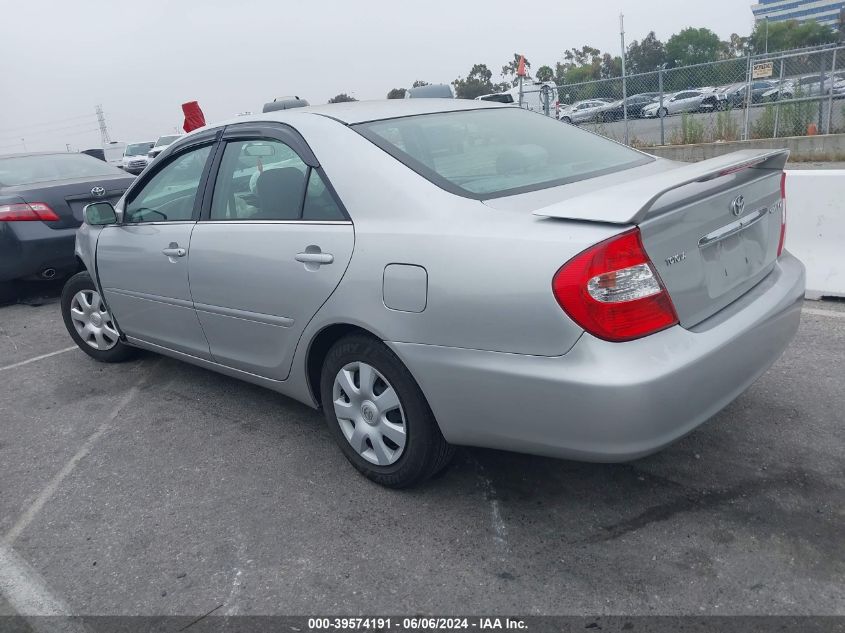 2004 Toyota Camry Le/Xle/Se VIN: 4T1BE32K74U867920 Lot: 39574191