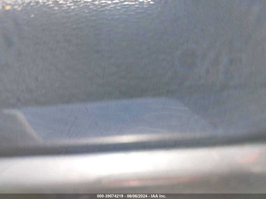 2018 Chevrolet Impala 1Lt VIN: 1G1105SA4JU137002 Lot: 39574219