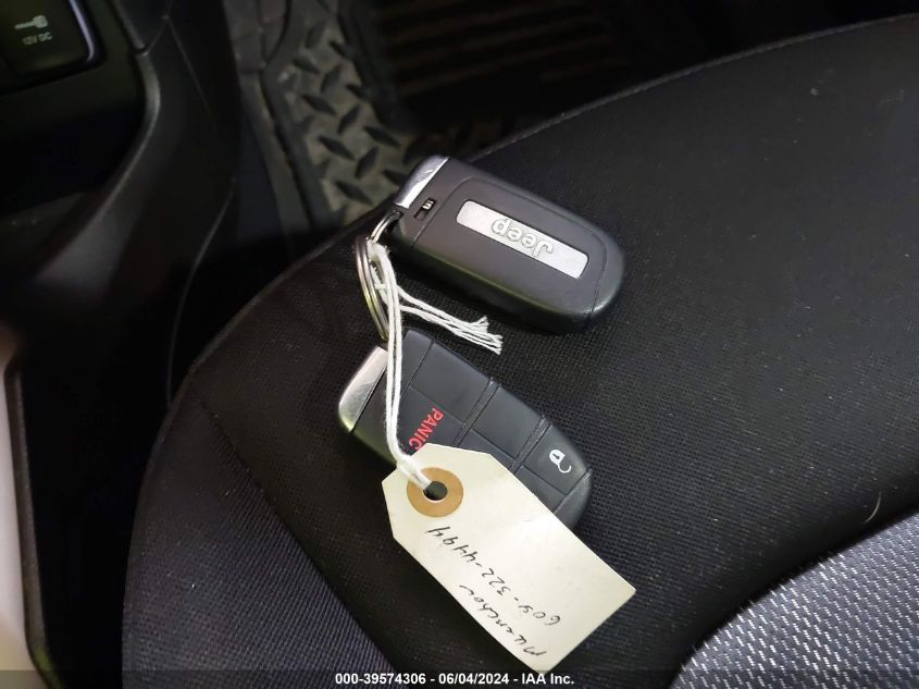 2017 Jeep Renegade Sport 4X4 VIN: ZACCJBAB3HPE69076 Lot: 39574306