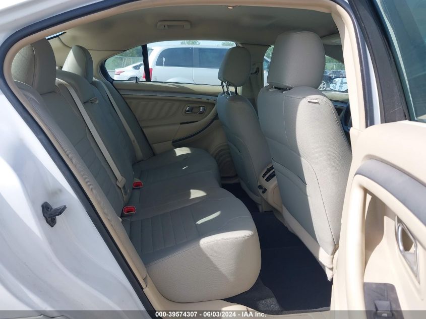 2017 Ford Taurus Se VIN: 1FAHP2D82HG110700 Lot: 39574307