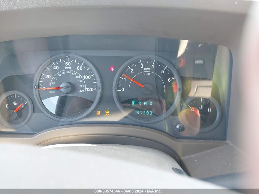 2007 Jeep Compass Sport VIN: 1J8FT47WX7D158523 Lot: 39574346