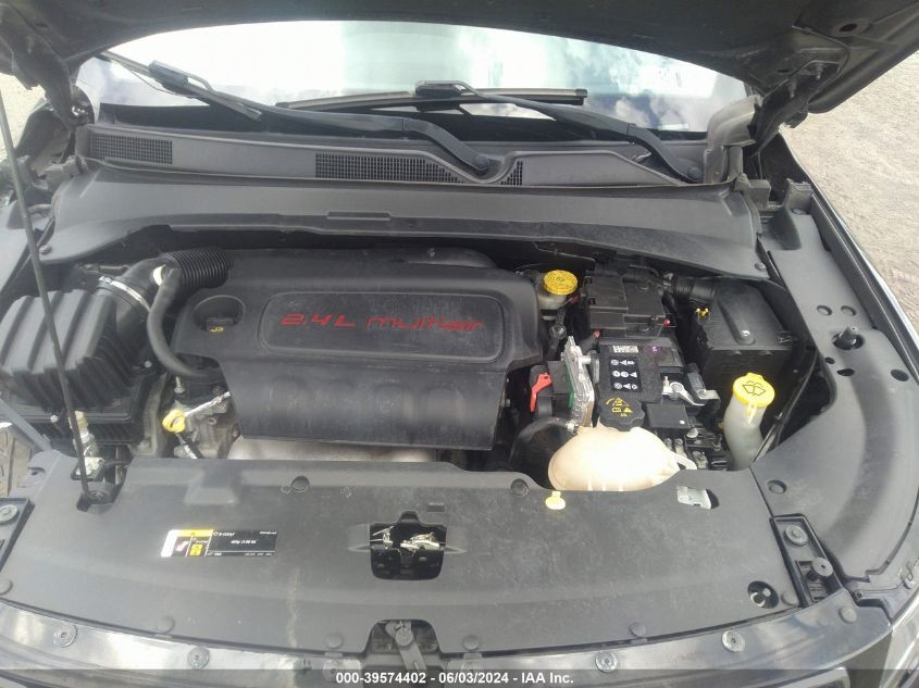 2018 Jeep Compass Latitude 4X4 VIN: 3C4NJDBBXJT373298 Lot: 39574402