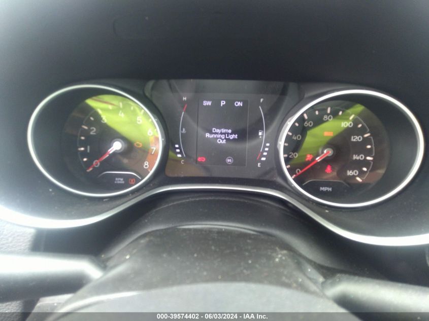 2018 Jeep Compass Latitude 4X4 VIN: 3C4NJDBBXJT373298 Lot: 39574402