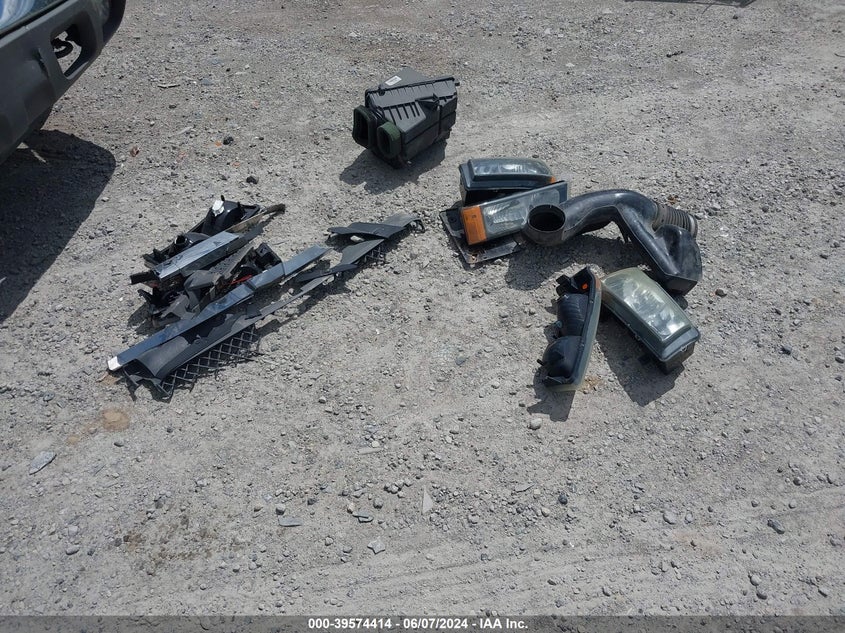 2004 Chevrolet Silverado 1500 Z71 VIN: 2GCEK13T841305672 Lot: 39574414