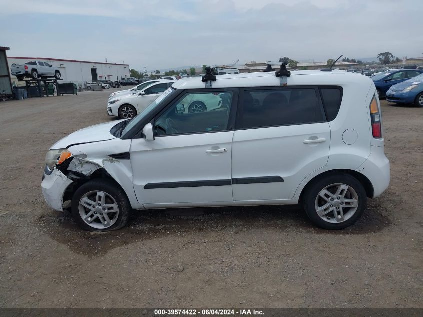 2011 Kia Soul + VIN: KNDJT2A22B7278917 Lot: 39574422