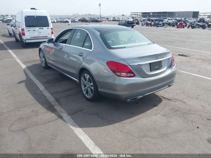 2015 Mercedes-Benz C 300 4Matic/Luxury 4Matic/Sport 4Matic VIN: 55SWF4KB8FU040043 Lot: 39574500