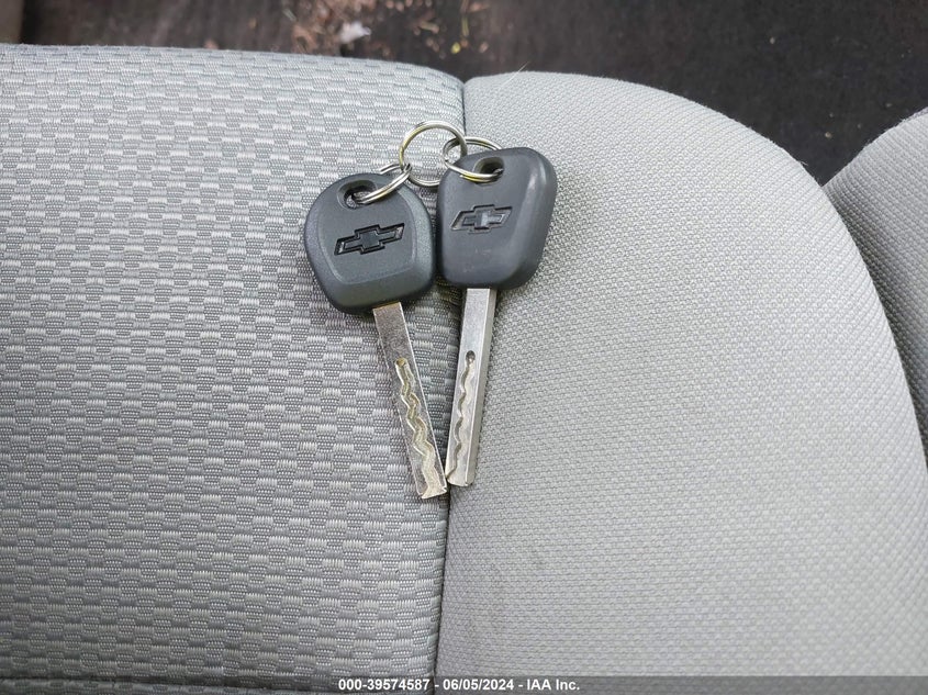 2018 Chevrolet Silverado 1500 Custom VIN: 1GCVKPEC7JZ372606 Lot: 39574587