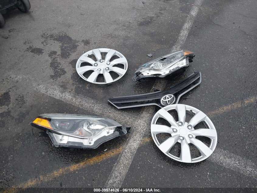 2016 TOYOTA COROLLA LE - 5YFBURHE1GP523268