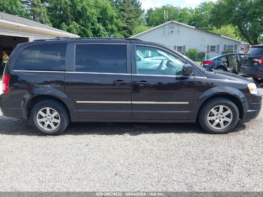 2010 Chrysler Town & Country Touring VIN: 2A4RR5D14AR282769 Lot: 39574632