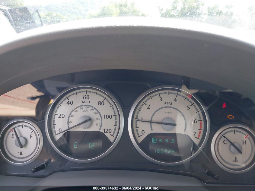 2010 Chrysler Town & Country Touring VIN: 2A4RR5D14AR282769 Lot: 39574632