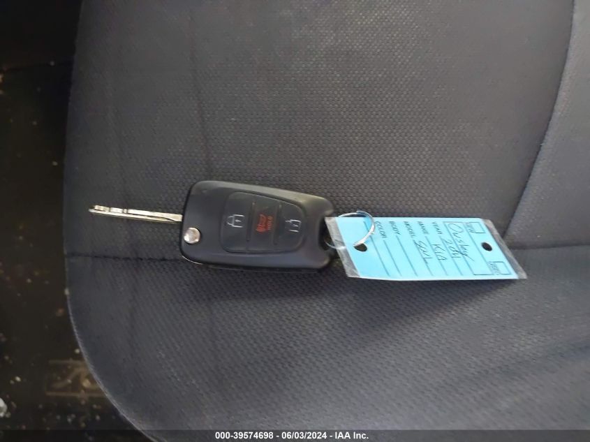 2011 Kia Soul + VIN: KNDJT2A20B7331243 Lot: 39574698