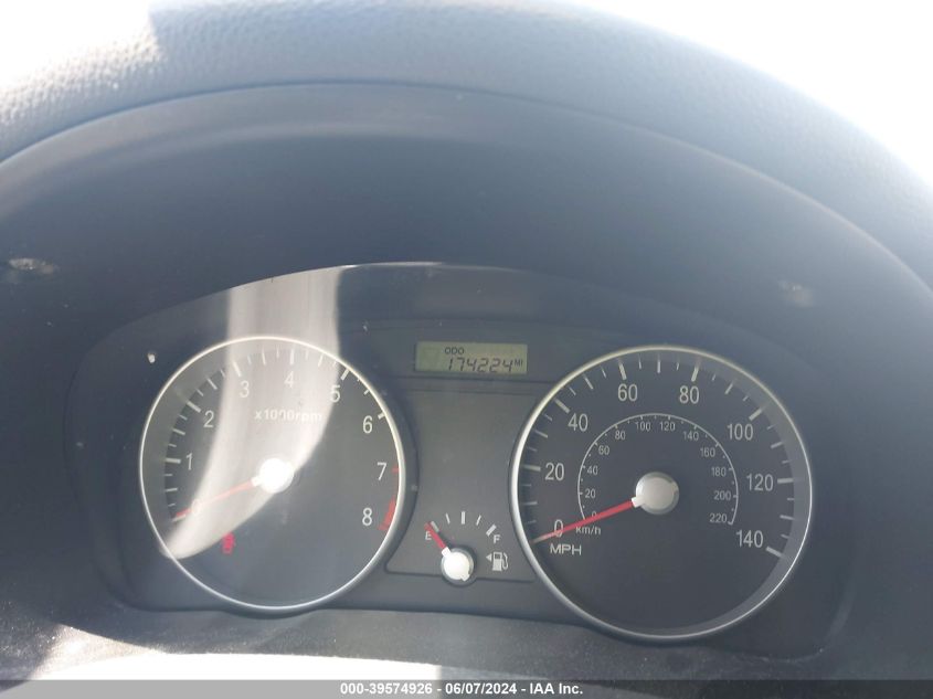 2008 Hyundai Accent Gs VIN: KMHCM36C78U075606 Lot: 39574926