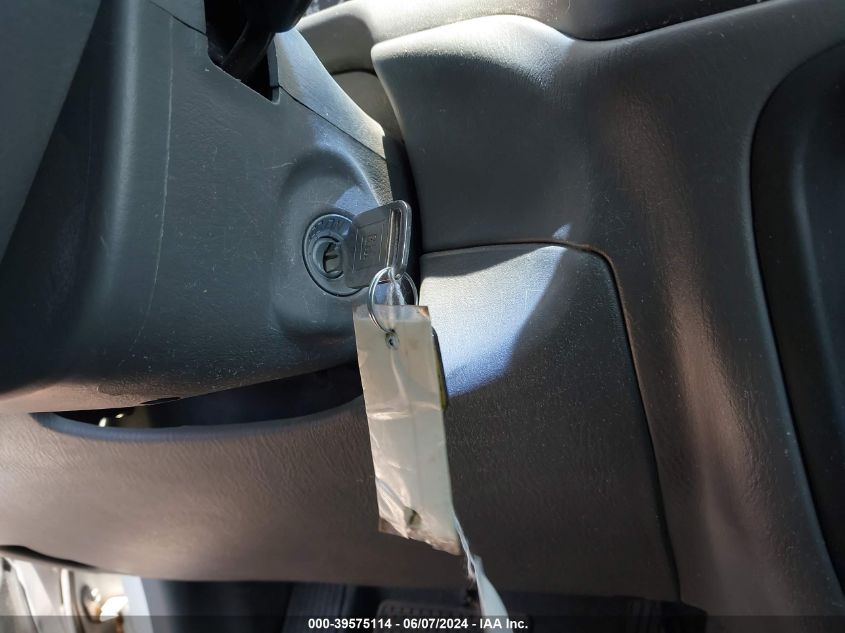 2001 Chevrolet Tracker Hard Top Base VIN: 2CNBJ13C916959807 Lot: 39575114