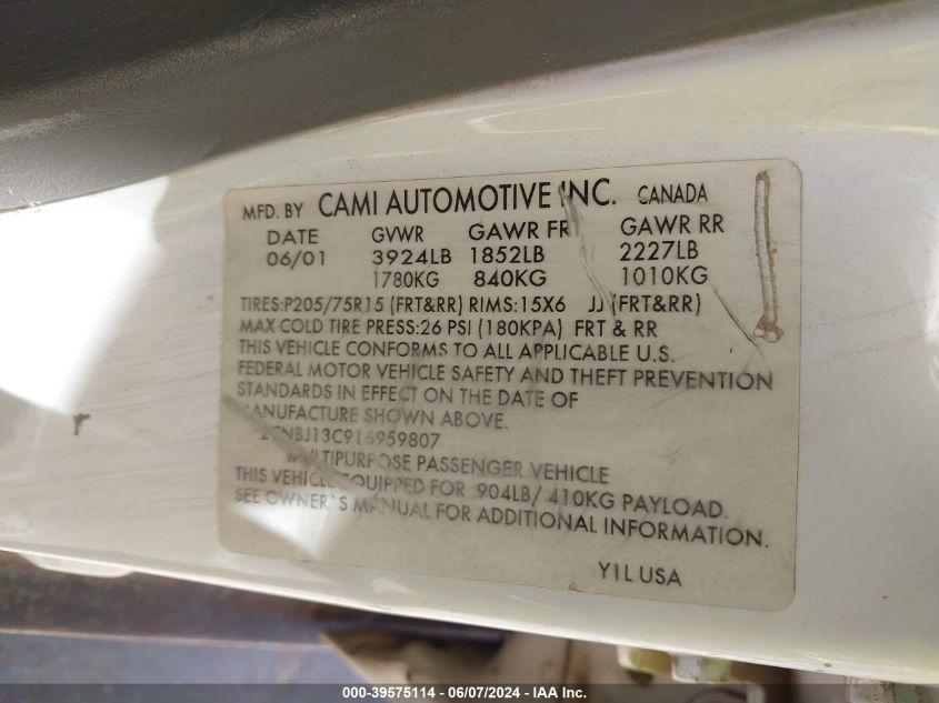 2001 Chevrolet Tracker Hard Top Base VIN: 2CNBJ13C916959807 Lot: 39575114