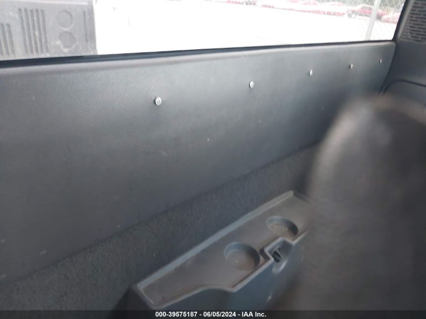 1999 GMC Sonoma VIN: 1GTCS19W1XK517858 Lot: 39575187