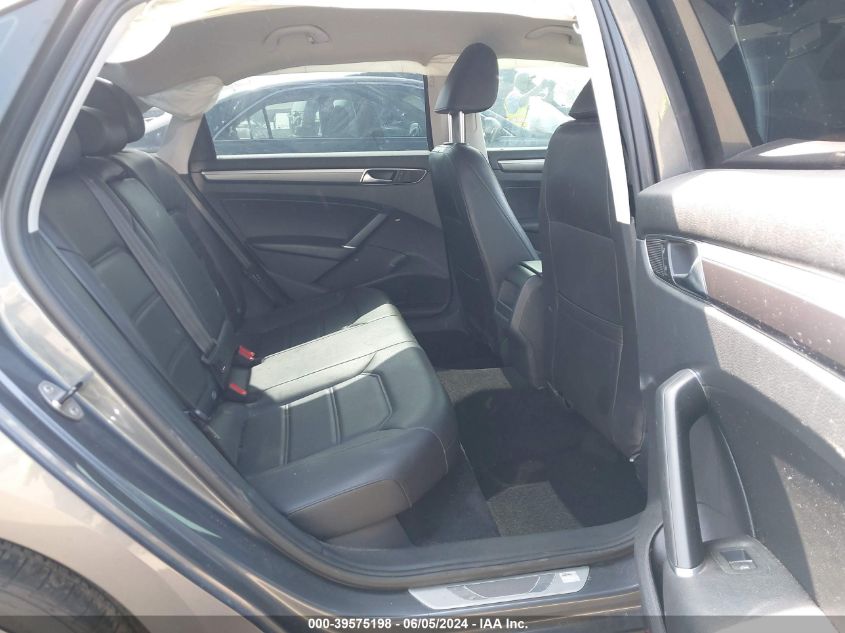 2017 Volkswagen Passat 1.8T R-Line VIN: 1VWDT7A36HC075402 Lot: 39575198