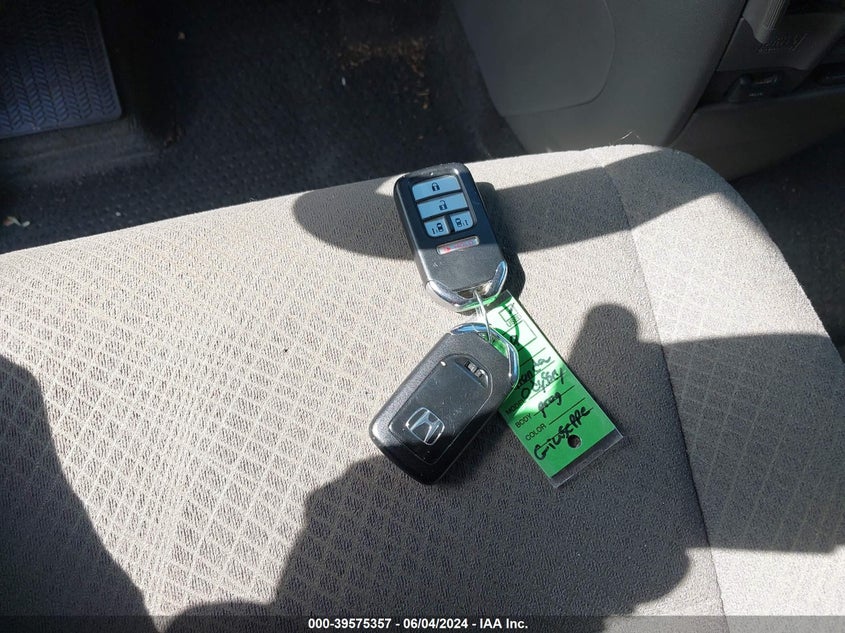 2016 Honda Odyssey Se VIN: 5FNRL5H30GB122363 Lot: 39575357