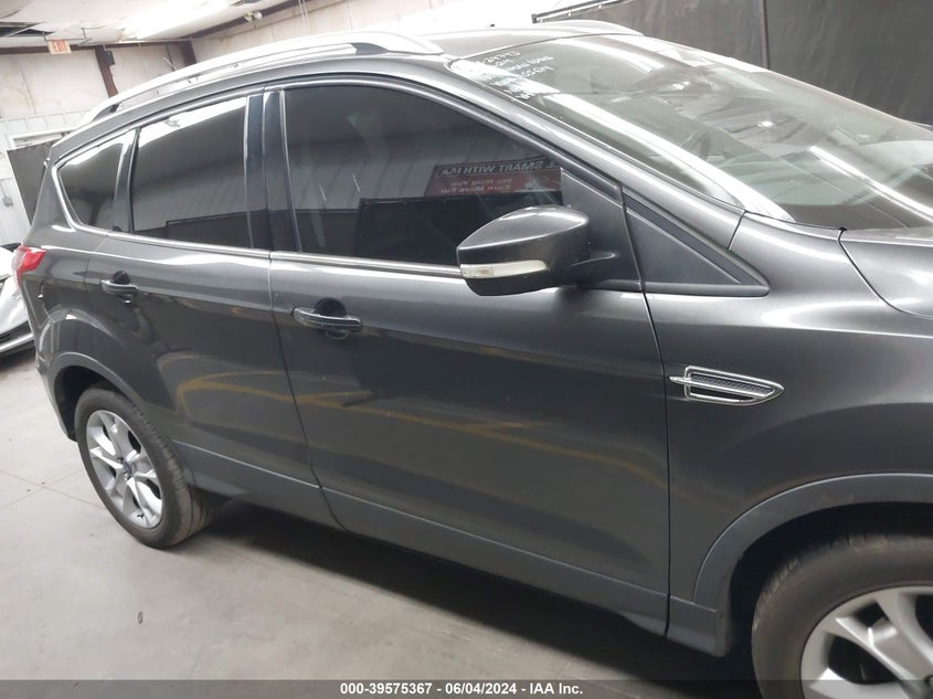 2016 Ford Escape Titanium VIN: 1FMCU0J94GUA55614 Lot: 39575367