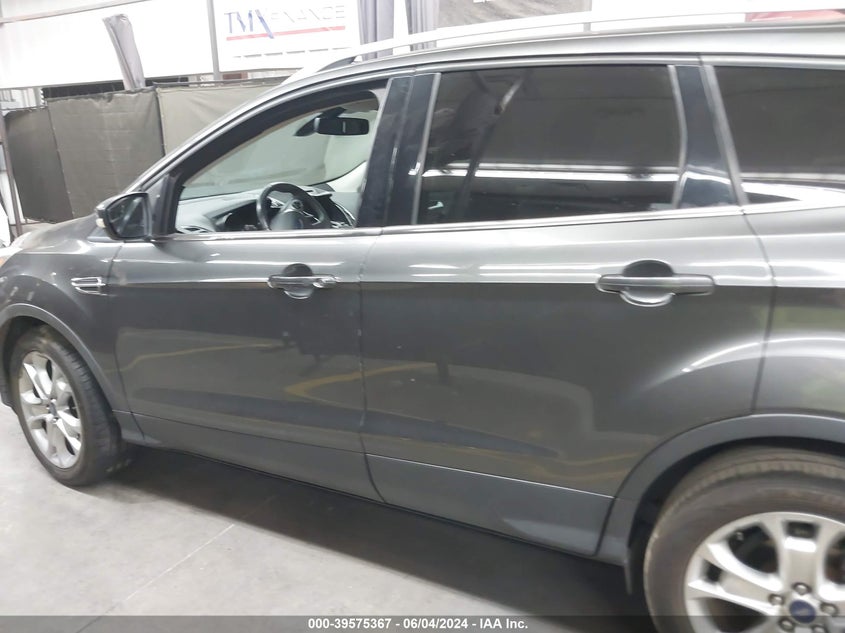 2016 Ford Escape Titanium VIN: 1FMCU0J94GUA55614 Lot: 39575367