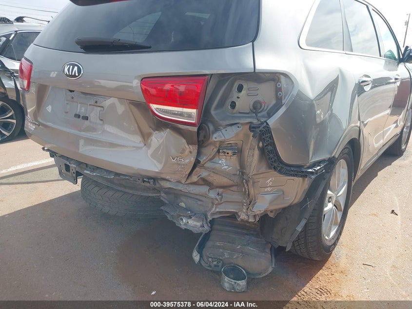 2016 Kia Sorento 3.3L Lx VIN: 5XYPGDA51GG072034 Lot: 39575378
