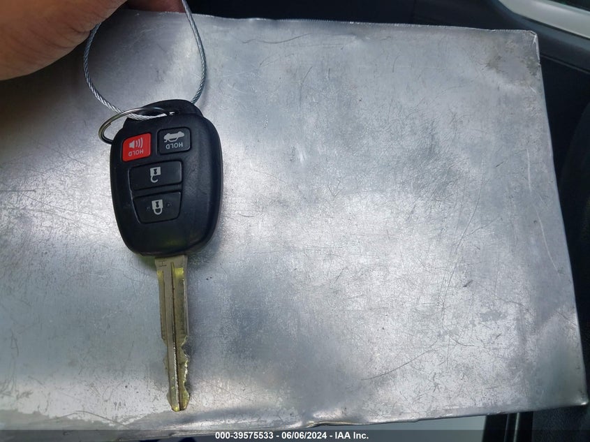 2015 Toyota Corolla S Plus VIN: 2T1BURHE2FC342999 Lot: 39575533