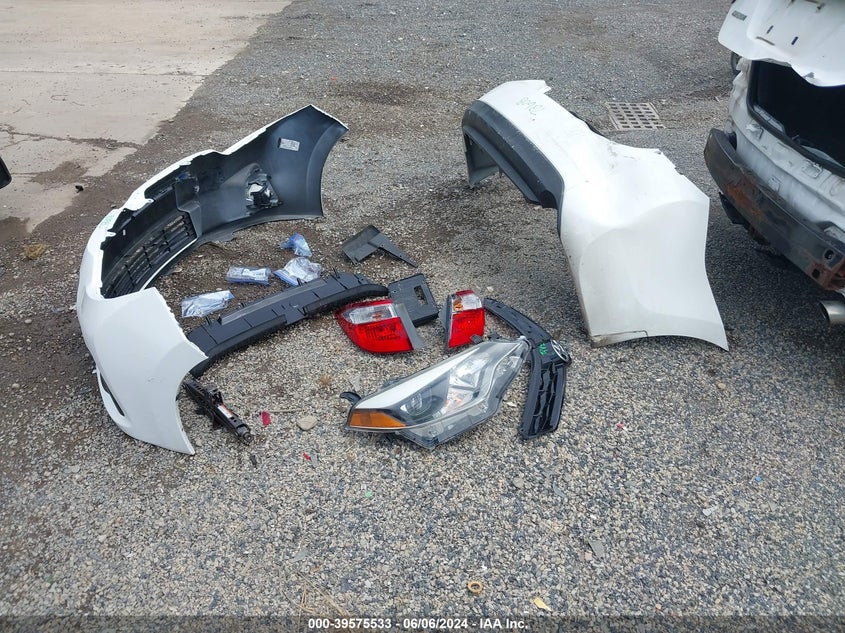 2015 Toyota Corolla S Plus VIN: 2T1BURHE2FC342999 Lot: 39575533