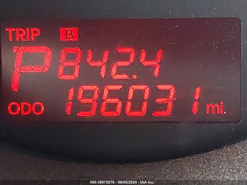 2011 Kia Sorento Lx VIN: 5XYKT3A17BG039013 Lot: 39575576