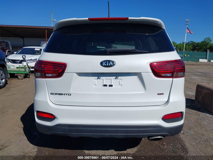 2019 Kia Sorento 2.4L Lx VIN: 5XYPGDA30KG461206 Lot: 39575661