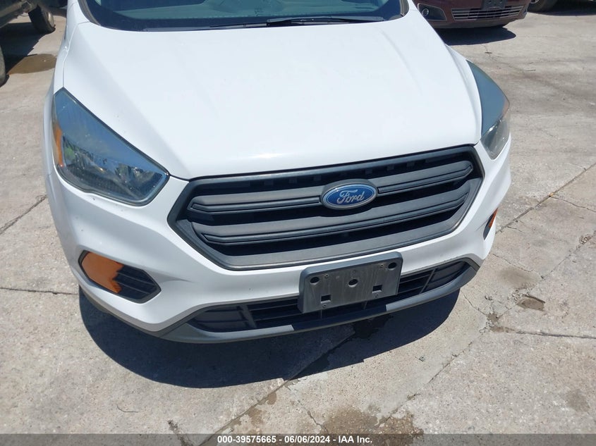 2017 Ford Escape S VIN: 1FMCU0F71HUB45859 Lot: 39575665