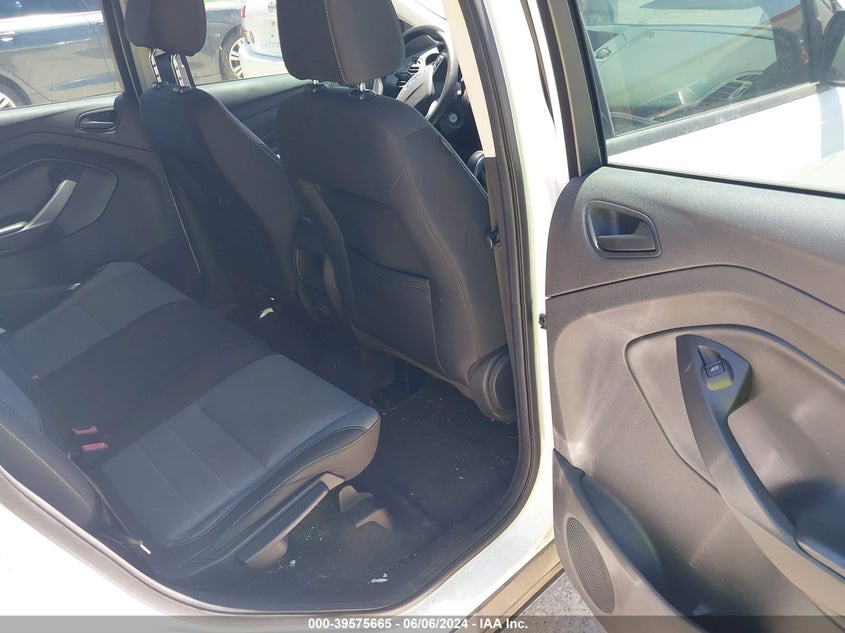 2017 Ford Escape S VIN: 1FMCU0F71HUB45859 Lot: 39575665