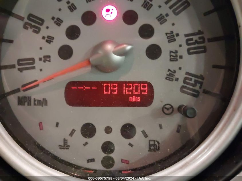 2006 Mini Cooper VIN: WMWRF33526TG14702 Lot: 39575755