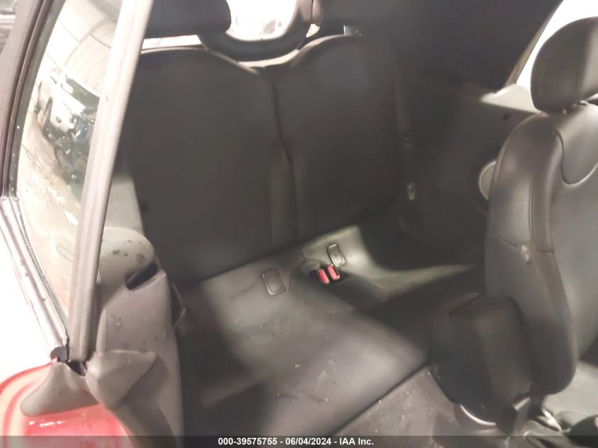 2006 Mini Cooper VIN: WMWRF33526TG14702 Lot: 39575755