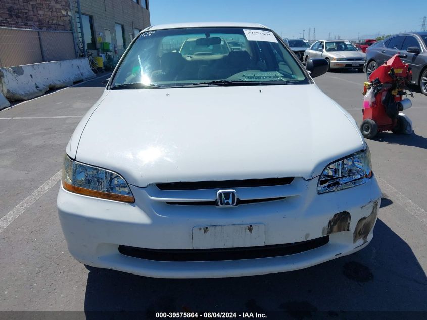 2000 Honda Accord 2.3 Dx VIN: 1HGCF8646YA153879 Lot: 39575864