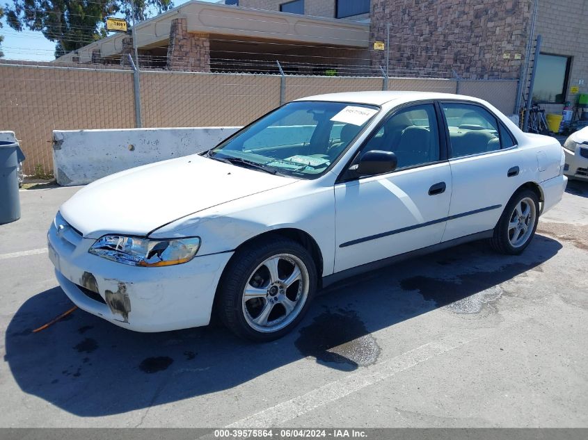 2000 Honda Accord 2.3 Dx VIN: 1HGCF8646YA153879 Lot: 39575864