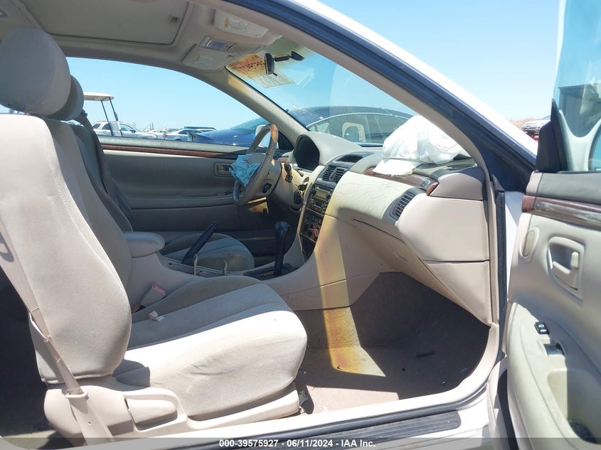 2001 Toyota Camry Solara Se V6 VIN: 2T1CF28P31C520421 Lot: 39575927