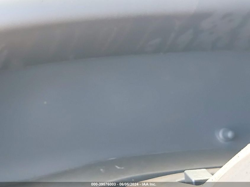 2002 Ford F-250 Lariat/Xl/Xlt VIN: 1FTNW21L92EB33855 Lot: 39576003