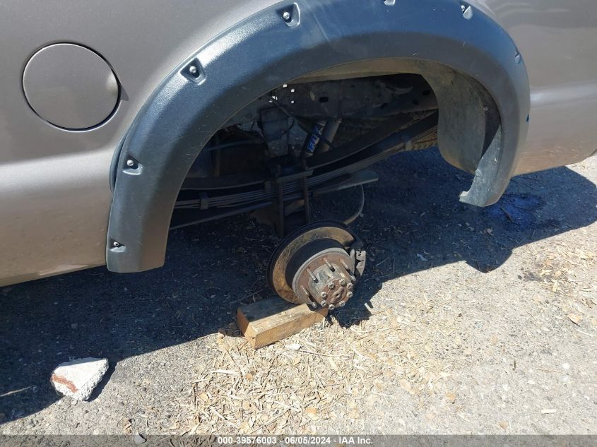 2002 Ford F-250 Lariat/Xl/Xlt VIN: 1FTNW21L92EB33855 Lot: 39576003