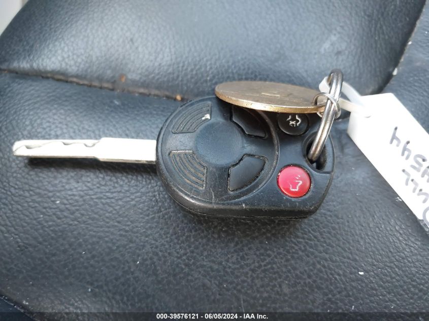 2016 Ford Focus Se VIN: 1FADP3K26GL313341 Lot: 39576121