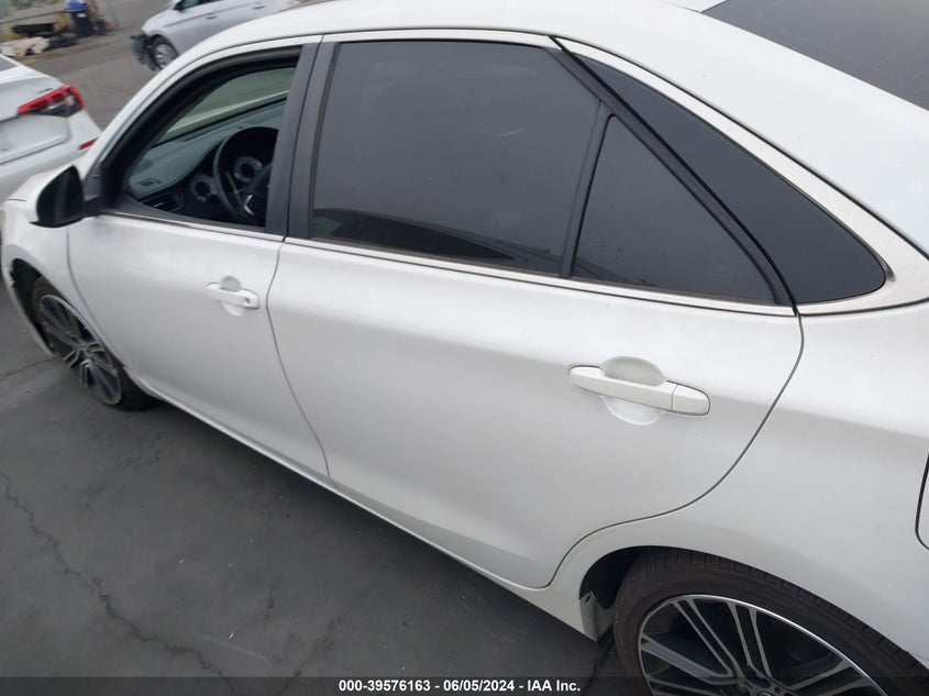 2016 Toyota Camry Se VIN: 4T1BF1FK0GU548519 Lot: 39576163